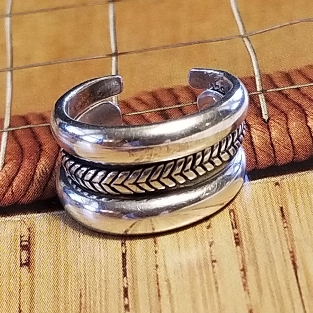 Silpada Sterling Silver Stacking Toe Rings - Picture 6 of 12